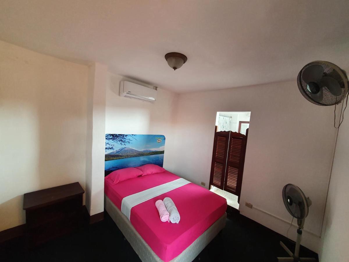 Volcano Hostel León エクステリア 写真