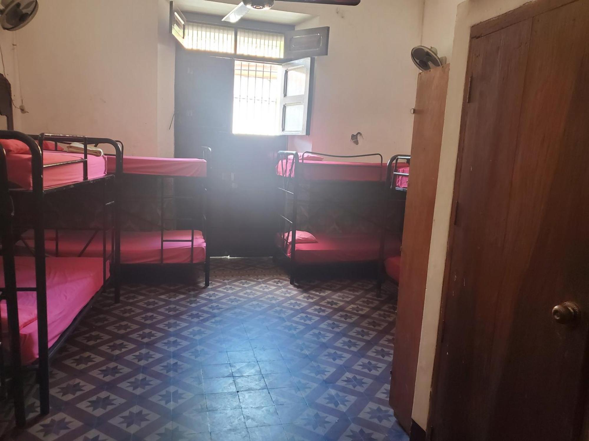 Volcano Hostel León エクステリア 写真