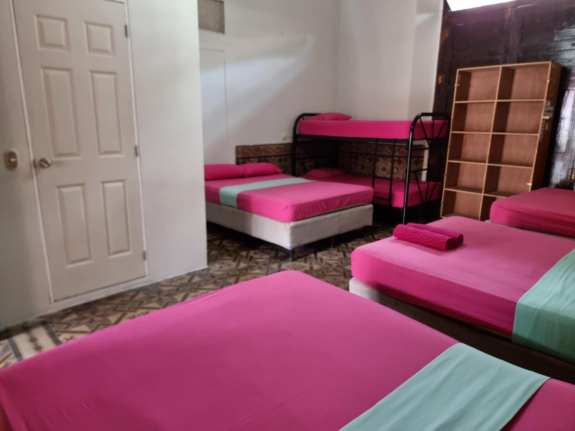 Volcano Hostel León エクステリア 写真